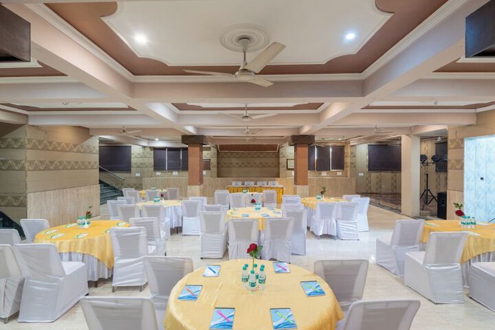 Ballroom/Hall 42 of 59