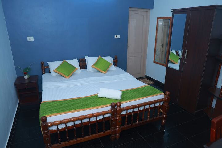 Room 13 of 73
