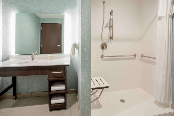 Bathroom shower