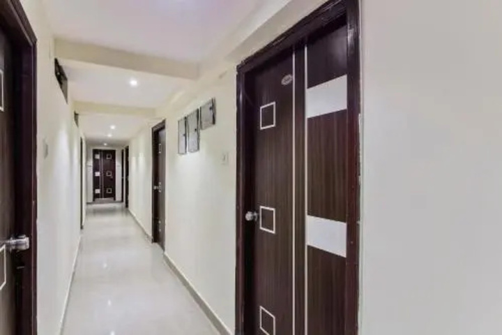 Room 3 of 3