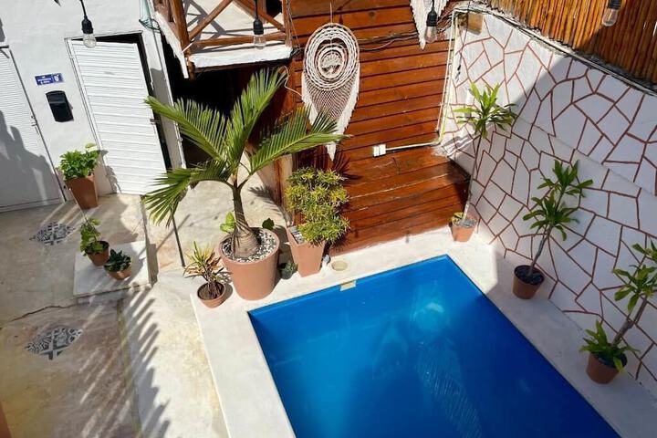 Pool 34 of 56