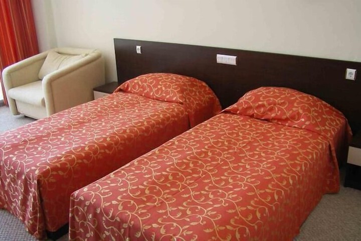 Room 29 of 153