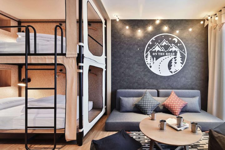 Room 12 of 44
