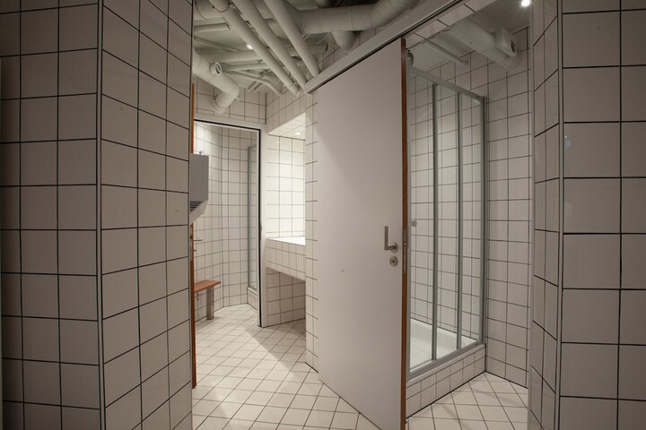 Room 47 of 71