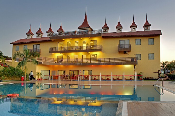 Photo of Vishal The GreenWoods Resort