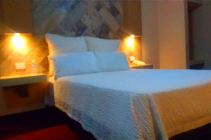 Room 4 of 38