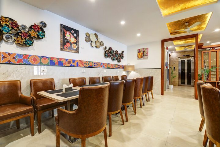 Dining 66 of 78