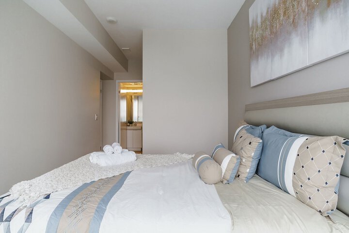 Room 34 of 157