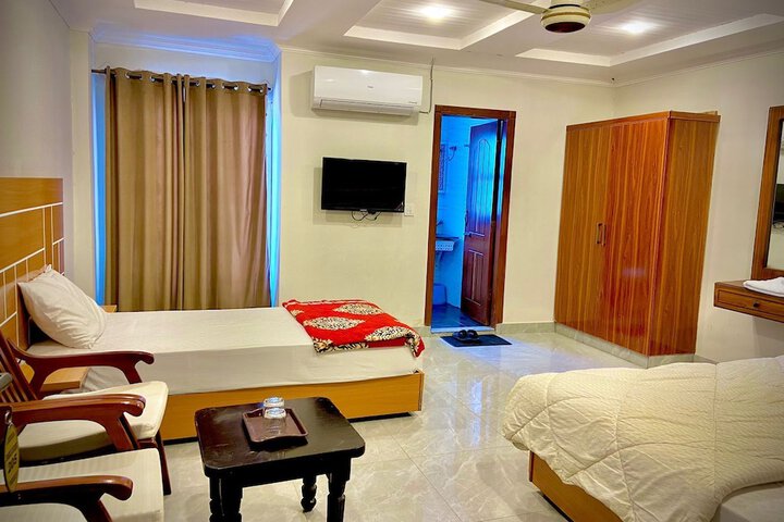 Room 17 of 29