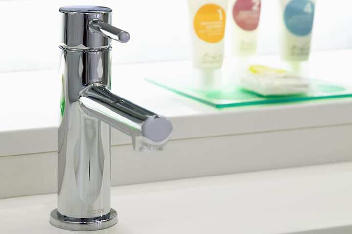 Bathroom sink