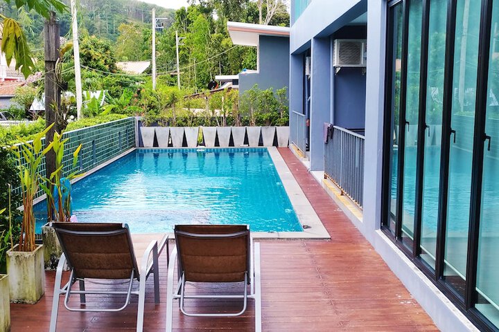 Pool 26 of 31
