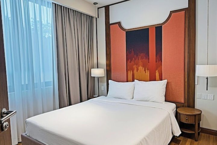 Room 42 of 97