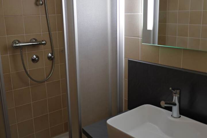Room 10 of 10
