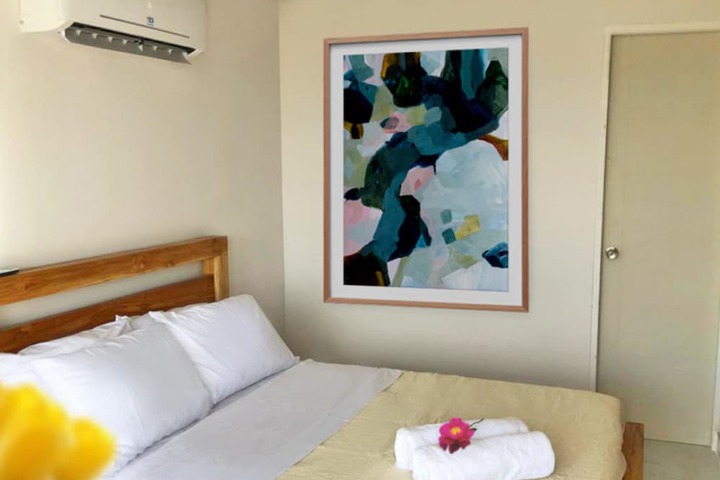 Room 8 of 8