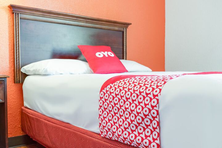 Double Accessible King Size Bed (7 of 12)