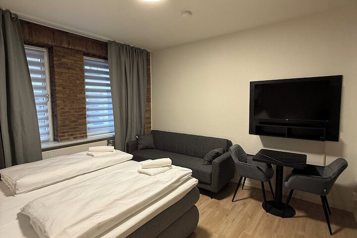 Room 8 of 21