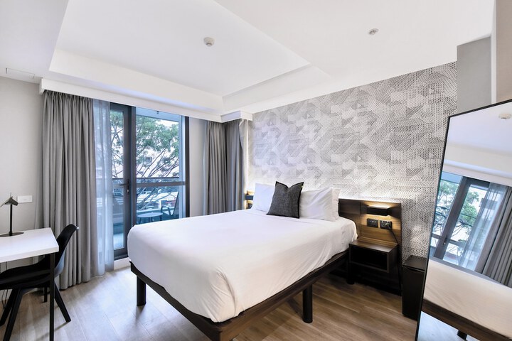 Room 50 of 81