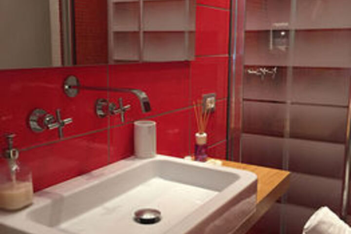 Room 6 of 22
