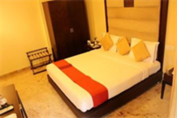 OYO PREMIUM MYSORE NAZARBAD ROAD 2