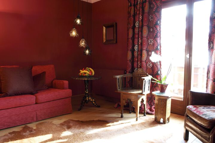 Room 47 of 95