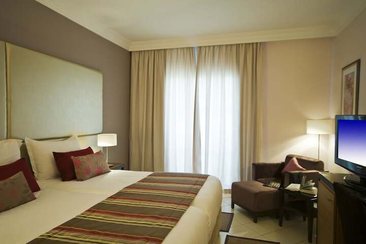 Room 22 of 153