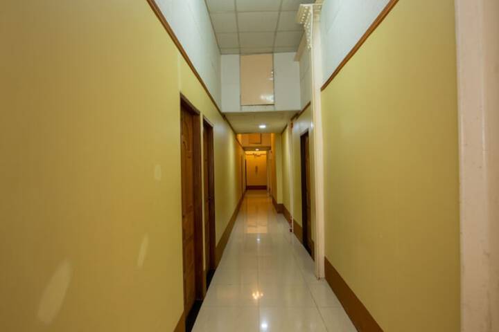 Ballroom/Hall 43 of 47