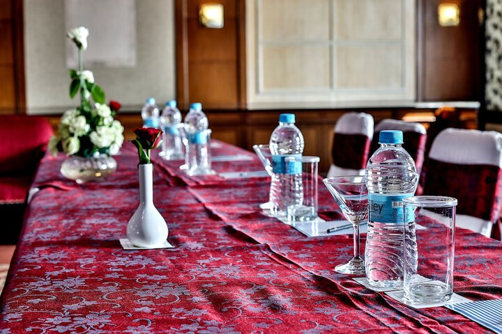 Dining 53 of 95
