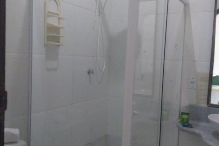 Room 14 of 32