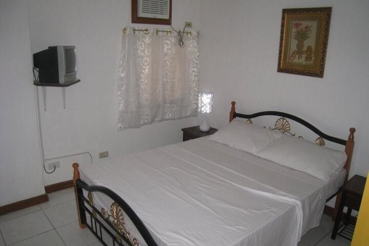 Room 19 of 141