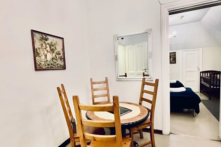 Room 15 of 64