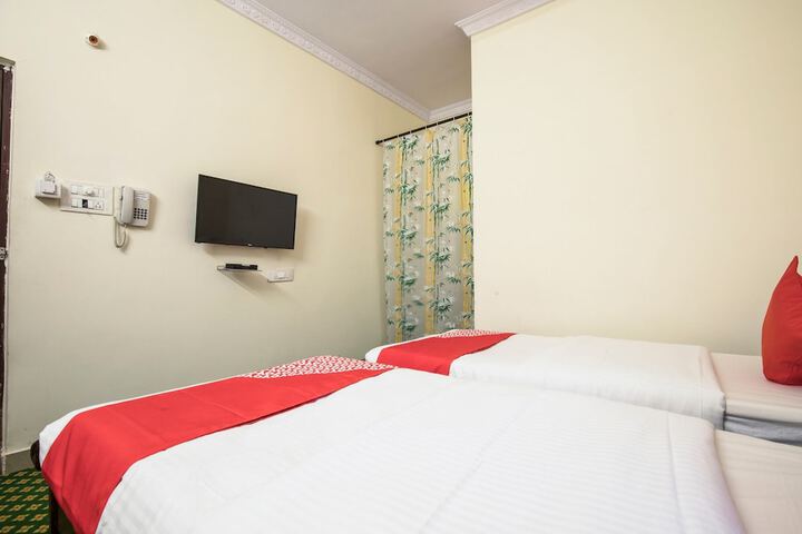 Room 5 of 19