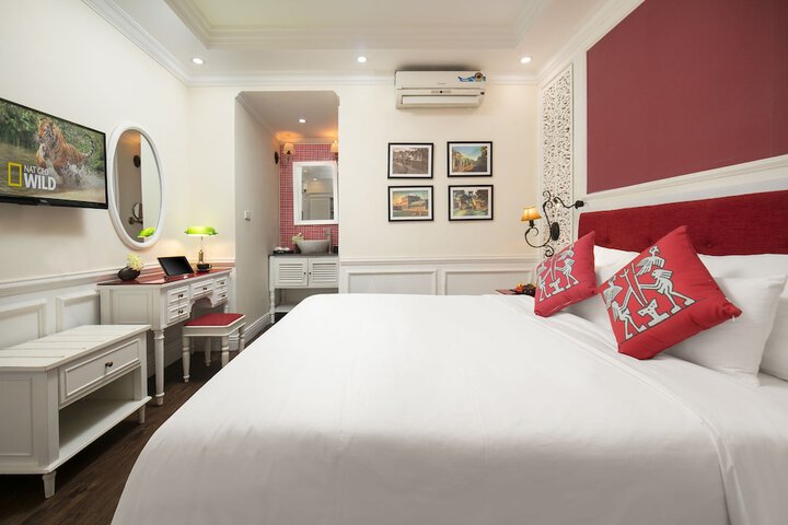 Room 5 of 48