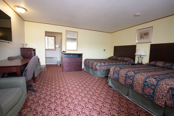 Room 11 of 25
