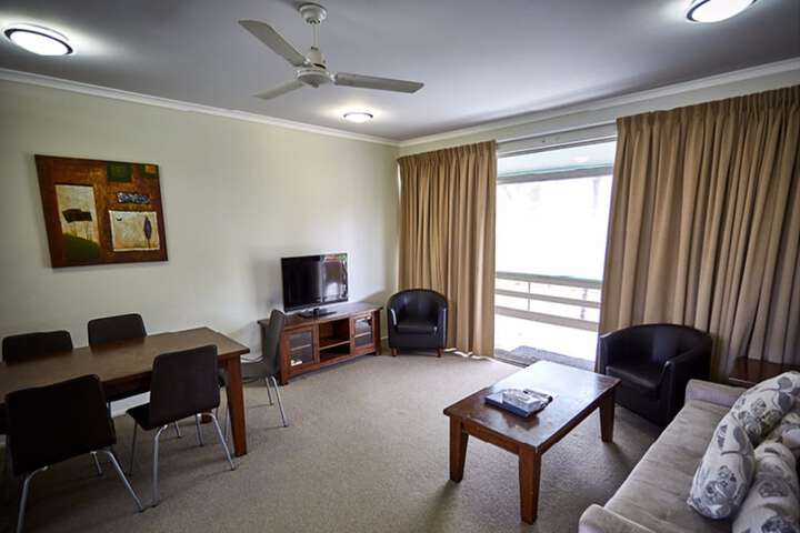 Room 8 of 32