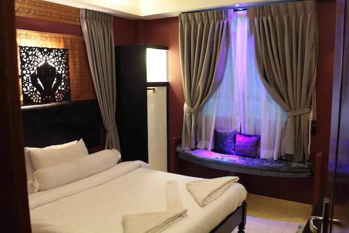 Room 29 of 64