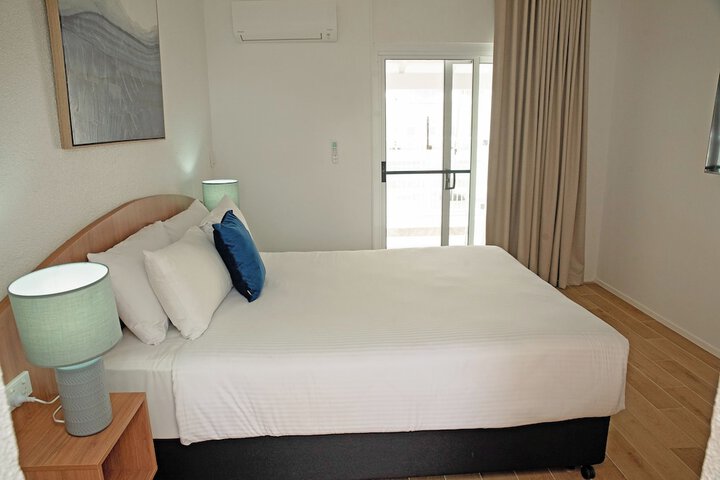 Room 8 of 72