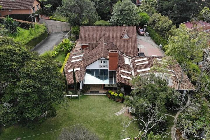 HOTEL CASA MADERO in Envigado