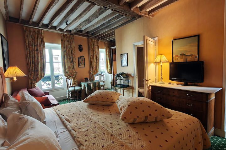 Room 40 of 71