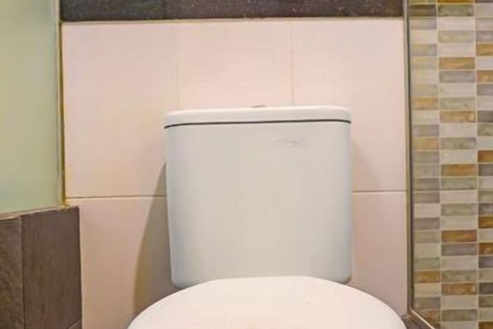 Room 9 of 9