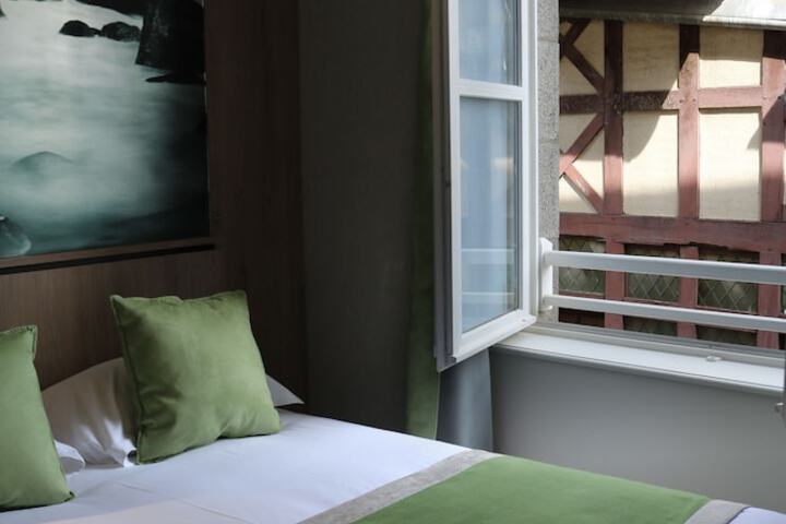 Room 45 of 94