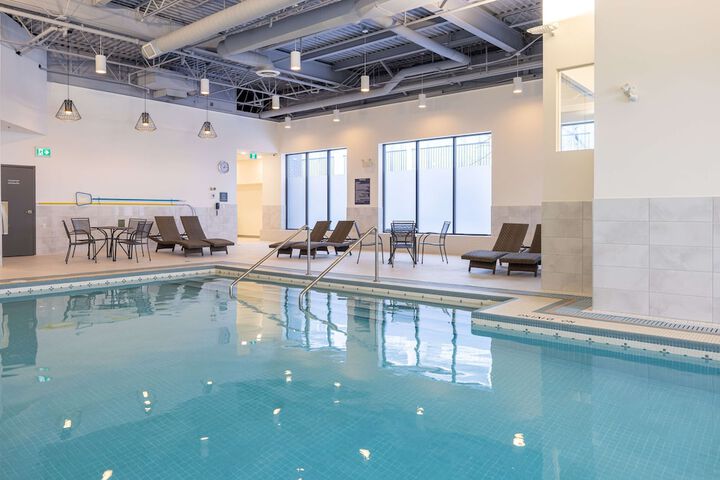 Pool Hotel