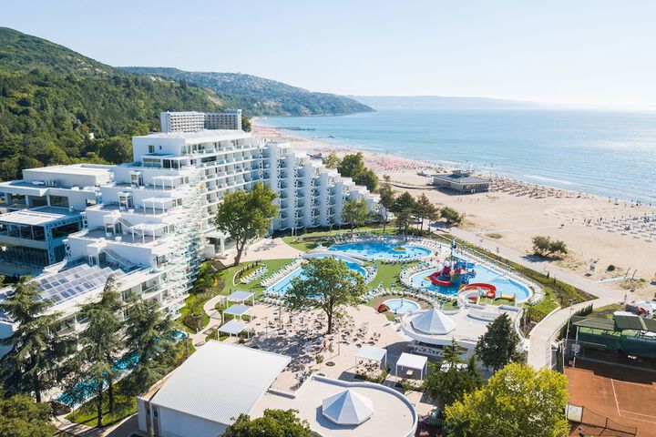 MARITIM Paradise Blue Hotel & Spa