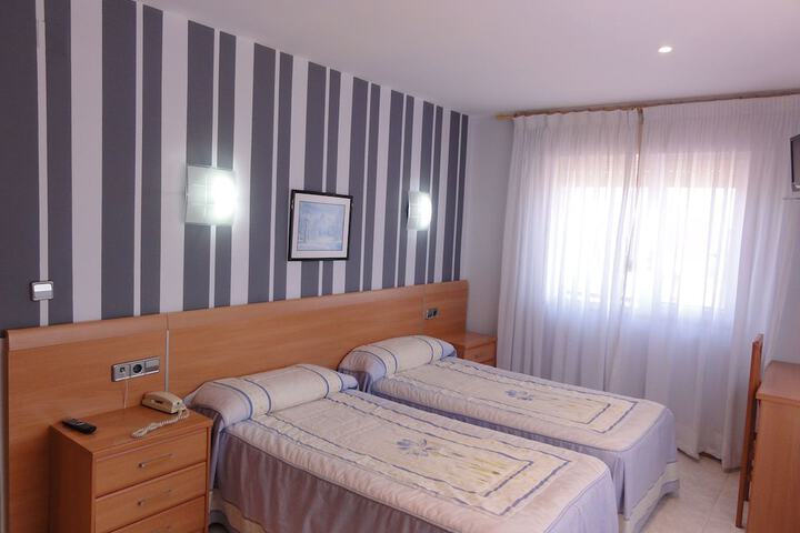 Room 5 of 14
