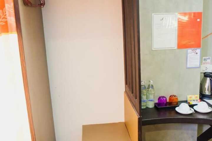 Room 5 of 21