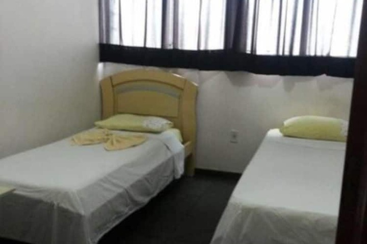 Room 12 of 28