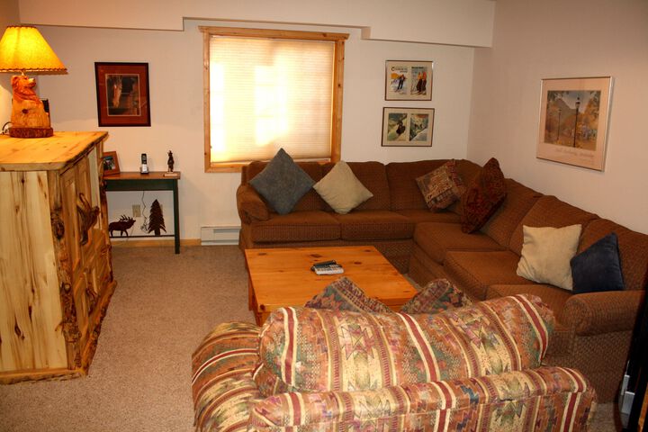 Room 13 of 16