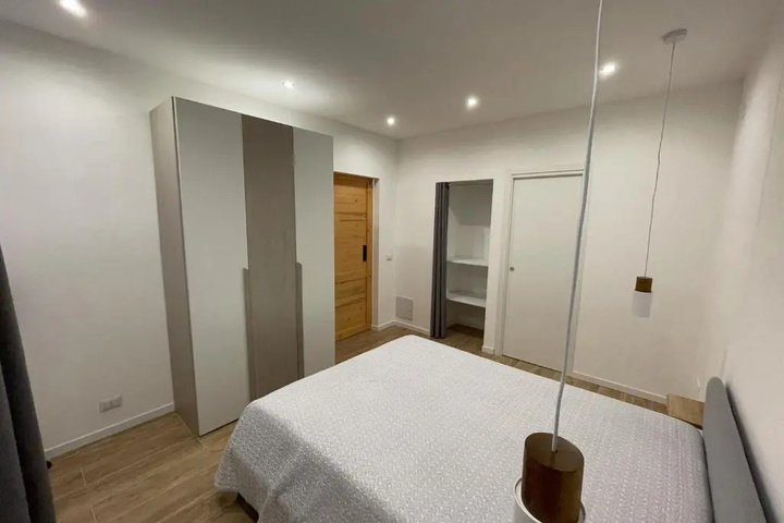 Room 13 of 13