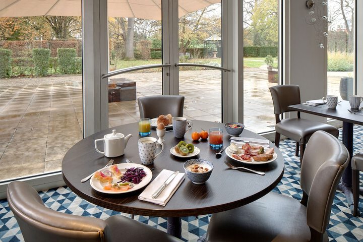 Breakfast/Coffee Service 29 of 47
