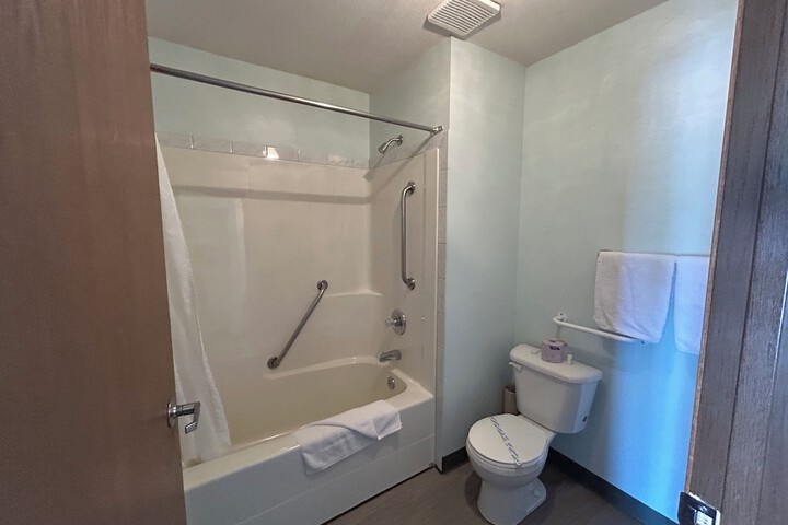 Room 16 of 20