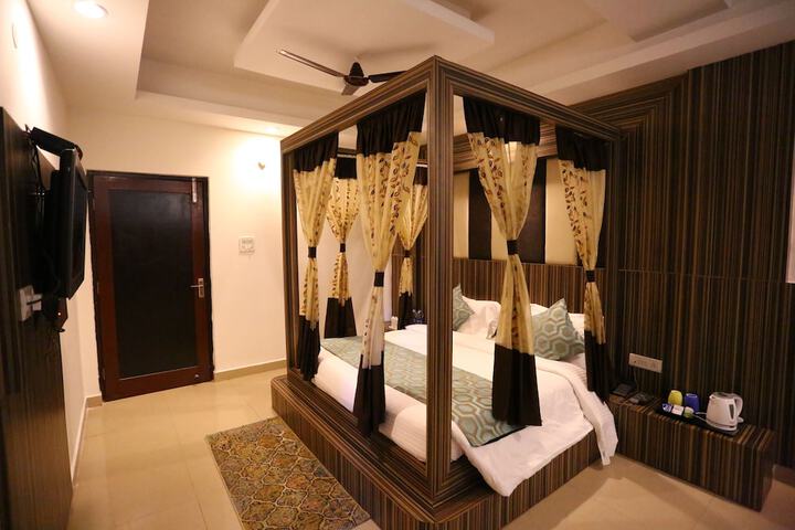 Room 14 of 45